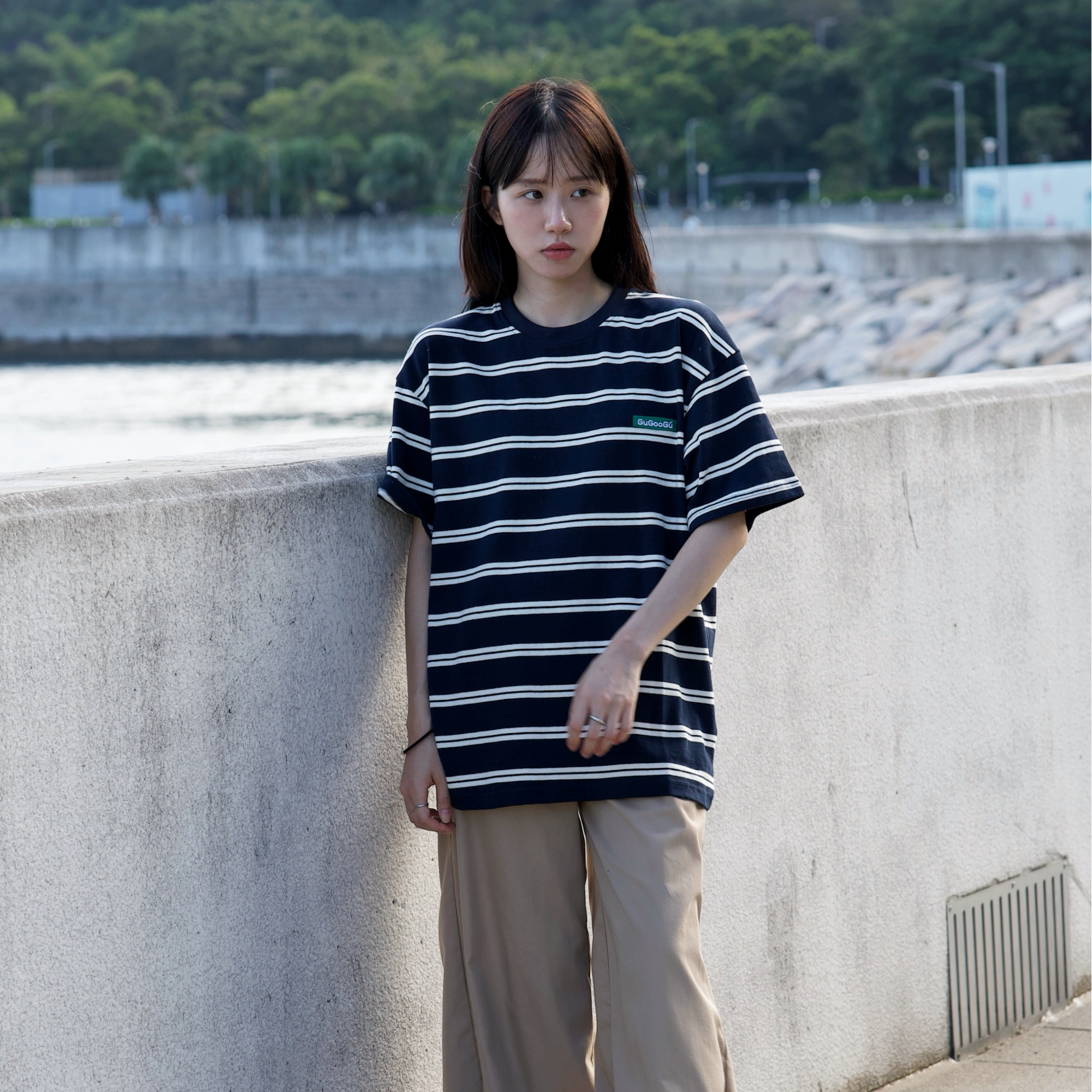 Gugoogu Striped Classic Box Logo Slightly Loose T-Shirt | Navy Blue | Hong Kong Original Design