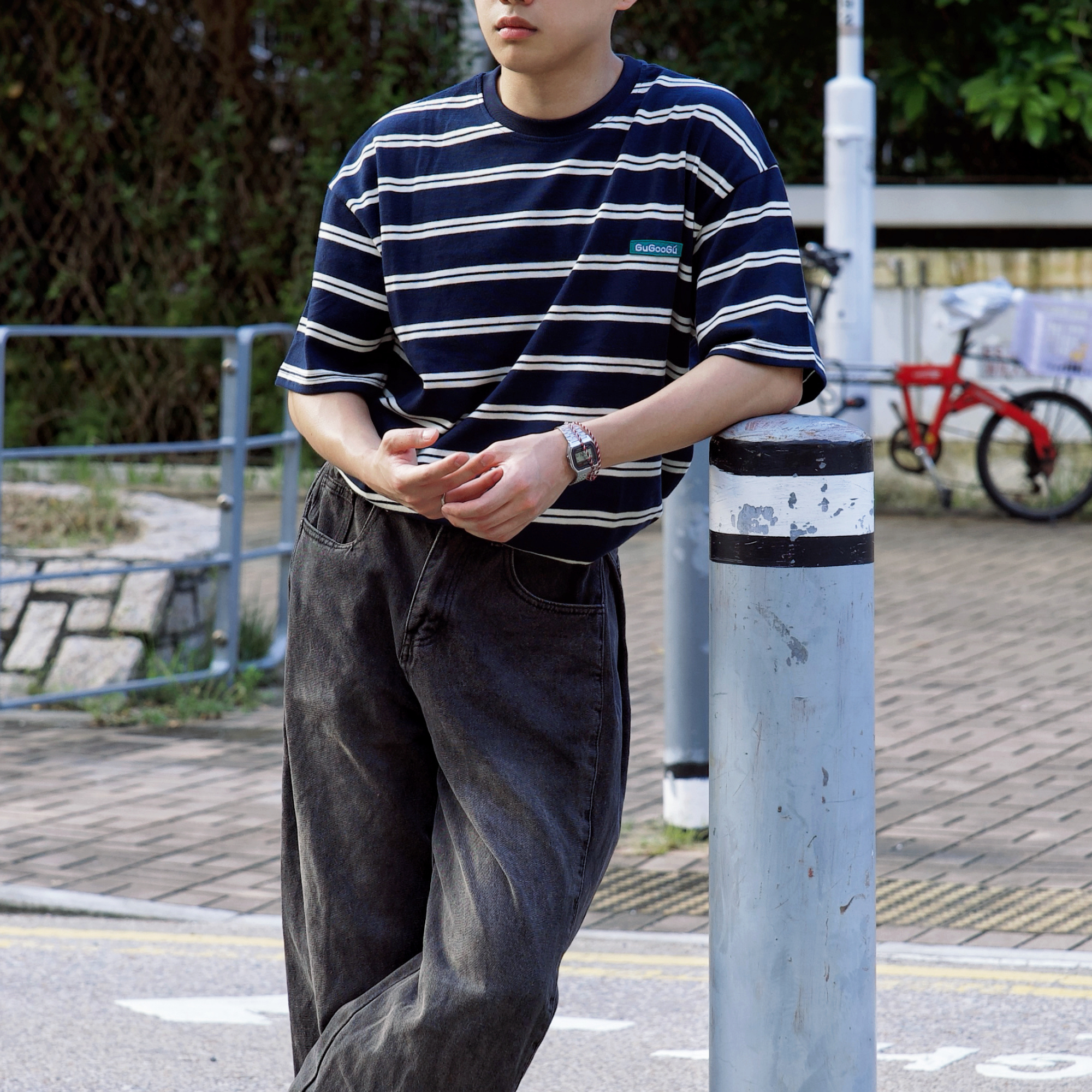 Gugoogu Striped Classic Box Logo Slightly Loose T-Shirt | Navy Blue | Hong Kong Original Design