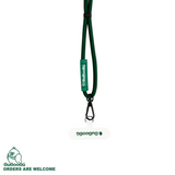 這是GUGOOGU的手機掛繩套裝，包含了一條純綠色的手機掛繩，和一個白色的手機夾片。