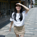 Gugoogu Contrast Stitch Cursive Logo Pocket Slim Fit T-Shirt | White | Hong Kong Original Design